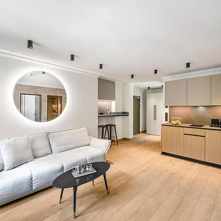 Residenz Boutique Suites-3